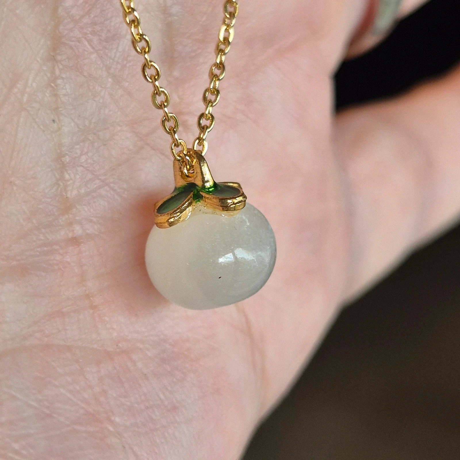 Natural untreated Nephrite pendant with necklace – photo 3